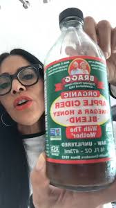 Moraima Oyola was live.