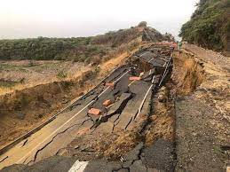 La empresa encargada de la autopista tenía previsto un periodo de 10 a 15 días para realizar los trabajos de revisión y reparación. Fpu3vf8lorp 1m