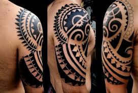 Polynesische Maori Tattoos Bedeutung Der Tribalsmotive Und Muster Maori Tattoos Tribal Tattoos Fur Manner Und Maori