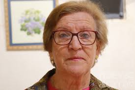 Julia Ruiz expone sus labores de cinco décadas, como homenaje a Natalia, su  hija fallecida