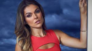 Zatanna was brought to picture perfect life on the cw tv series smallville played by canadian… Marvela S Inhumans Smallvillea S Zatanna Is Medusa Daily Superheroes Your Daily Dose Of Superheroes News