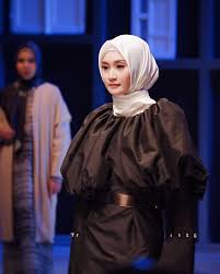 Kiamat sudah dekat 1 episode 5. Lama Menghilang Pemain Kiamat Sudah Dekat Ini Cantik Berhijab Hijab Dream Co Id