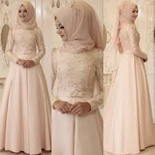 Kina Gecesi Icin Tesettur Abiye Elbise Onerileri 2020 Elbiseler Elbise The Dress