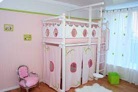Unser halbhohes hochbett ist das perfekte hochbett für kleinere kinder und niedrige räume. Hochbett Fur Madchen Oli Niki