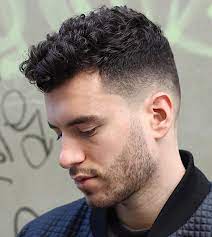 Short Curly Hairstyles 464293042835514700 Short Sides Longer Top Haircut For Curly Curly Menshair Menshairstyle Mensth Kapsel Man Kapsels Mannen Kapsels