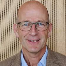 Gery Meyer's Instagram, Twitter & Facebook