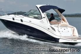 This footrest is commonly used in sea ray boats, part number 2030950, but may be used in other applications. Sea Ray 315 Sundancer Boote De