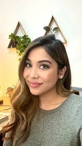 Natasha Us's Instagram, Twitter & Facebook