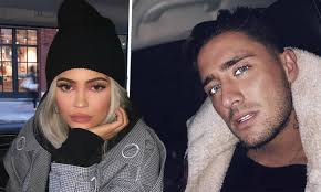 Can't bear how he seems to get dogs, parade them all over ig then never to be seen again!! Stephen Bear And Kylie Jenner Had A Fling According To The Ex On The Beach Star S Capital