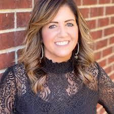 Natalie Singleton's Instagram, Twitter & Facebook