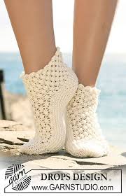 119 32 Sock Knitted From Side To Side In Berry Pattern By Drops Design Free Knitting Pattern On Ravelry At Www Ravelry Com Patikler Canta Orgu
