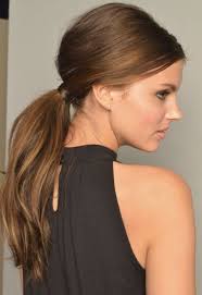 35 Fetching Hairstyles For Straight Hair To Sport This Season Straight Ponytail Hairstyles Hair Styles Straight Hairstyles