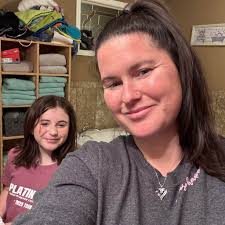 Best place to get nails done around here