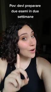 Anna Pucci's Instagram, Twitter & Facebook