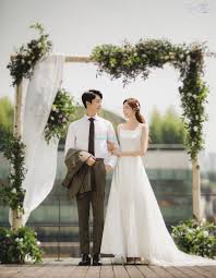 The Best Korea Pre Wedding Photoshoot Packages For Overseas Customers Studio Snap Photo Korean Wedding Photography Wedding Photoshoot Pre Wedding Photoshoot