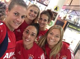 Can the net harness a bunch of volunteers to help bring books in the public domain to life through podcasting? Bundesliga Der Fussball Rollt Wieder L Mag De