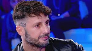 In 2007, he was arrested in connection with an extortion scandal. Fabrizio Corona Asia Argento Dorme Da Me Ogni 15 Giorni