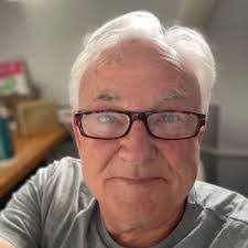 Kerry Waddell's Instagram, Twitter & Facebook