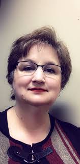 Lindsey Crochet's Instagram, Twitter & Facebook