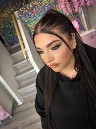 🩷prom makeup £35 🩷Full face of makeup with lashes £35 🩷Full face of  makeup without lashes £30 🩷Eyemakeup with lashes £20 🩷Eyemakeup without  lashes £15 Please message me through instagram/facebook or call