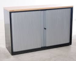 Nach dem sideboard ihrer träume. Sideboard K N 2 Oh 120 Cm Breit Gebrauchte Buromobel 101 120 Cm Breite Sideboards 2 3 Oh Schranke Gruenebueromoebel De Gebraucht Gut Gunstig