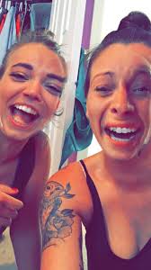 Cassie Crew (@cassieamandaa)