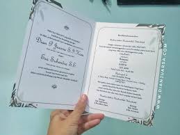 Layaknya undangan pernikahan dalam bahasa indonesia, undangan dalam bahasa inggris (wedding invitation) juga secara garis besar memuat hal yang sama. 83 Kata Kata Undangan Pernikahan Islami Yang Romantis Contohsurat Pro