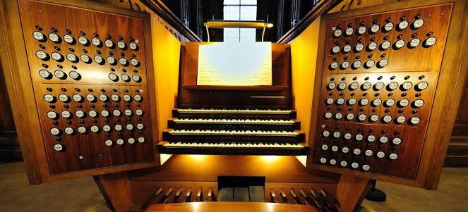 Did you know that Lund Cathedral has five organs in total, the biggest  having 7074 pipes with lengths from 10 meters down to a cm. Every Saturday  at 10 a.m a free