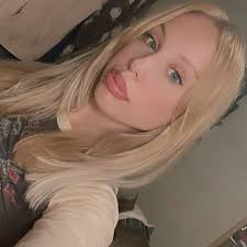 Savannah Lemons's Instagram, Twitter & Facebook