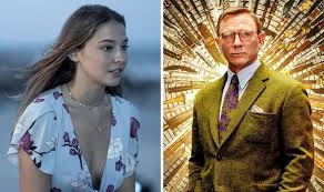 After lots of effort and hard work, madelyne made her own stand in the industry. Outer Banks Fans Thrilled As Madelyn Cline Joins Knives Out 2 Tv Radio Showbiz Tv Express Co Uk