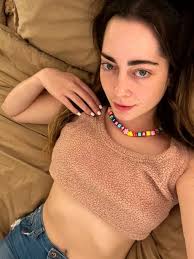 Hi all! Been loving all the gardening ideas and can't wait to try some out  🌸 My passion is growing and pressing flowers in the Okanagan, and encasing  them in jewelry ✨ |