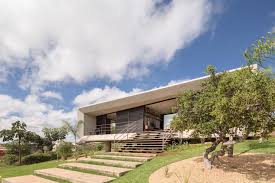 Una Casa De Campo Minimalista E Increible Homify Homify Maison Moderne Maison En Beton Architecture Contemporaine