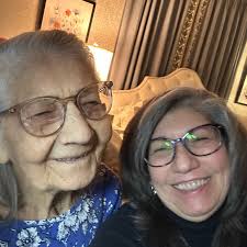 Name of bar near Glenwood Landing Road?