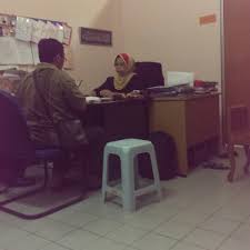 Slip gaji, penyata bank, atau pengesahan pendapatan dari pesuruhjaya sumpah (jika berkenaan). Pesuruhjaya Sumpah 99 Visitors