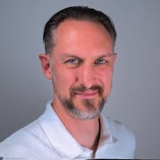 SIX LEADERSHIP PRINCIPLES TO LEARN FROM AN EAGLE.... 1. Eagles fly Alone  and at High Altitudes. They don't fly with sparrows, ravens, and other  small birds. MEANING; Stay away from narrow-minded… |