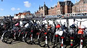 Studieren In Den Niederlanden Zwischen Internationalem Flair Und Fahrradkult Campus Ard Alpha Fernsehen Br De