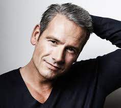 Mannerfrisuren Ab 50 Frisuren Trendfrisuren2019 Frisurideen Neuefrisur Style Manner Frisuren Krankenschwestern Frisuren Lange Haare Manner