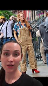 I just had to share because I hadn’t saw any other posts about it. Sorry im  an egg😂 #greenscreen #fallfashiontrends #itendswithus #carhartt  #patchworkjacket #fallfashion #itendswithus