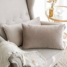 Linea versace home.molto esclusivi e in edizione limitata realizzati con noto logo medusa in filo oro. Dove Comprare Cuscini Per Divani