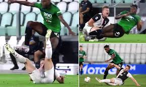 How many goals has duvan zapata scored this season? Matthijs De Ligt Left Writhing In Agony After A Very Painful Stamp In The Genitals Daily Mail Online
