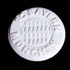 Robert lewandowski (fc bayern münchen) converts the penalty with a right footed shot to the bottom left. 3d Printable Fc Bayern Munchen Logo By Chris Schneider