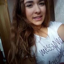 Lisa Leister's Instagram, Twitter & Facebook