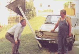 Otík rákosník v podaní jánosa bána (61) a marián labuda (72) ako karel pávek. Skoda Veterany Prelomovy Osobni Automobil Skoda 100 Si Facebook