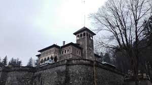 Castelul peles, redeschis vizitatorilor de ziua nationala. Ce Poti Sa Faci In Busteni Statiunea Cu Cea Mai Spectaculoasa Priveliste Montana Din Romania Tara Dacilor