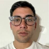 40+ perfiles de «Lucas Mena»