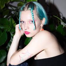 Ayesha · Künstler*inprofil