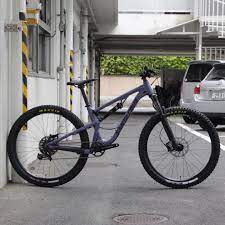 94 likes 0 comments grumpy bike shop news grumpy news on instagram 遊べるちょいサスsantacruz 5010が入荷しました 街乗りや近所の山遊び 軽いダウンヒルまでカバーします マ bicycle bike a bike