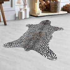 Die niederländische marke entwirft die schönsten wohnaccessoires, bei dem kein design dem anderen gleicht. Leopard Kunstfell Teppich Kunstleder Imitat Waschbar Rutschfest Beige Creme Ceres Webshop