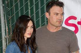 Megan fox's commitment to boyfriend machine gun kelly can never be doubted, after the actress opened up about a hellish experience that she put herself through for his benefit. Brian Austin Green Trennung Von Ehefrau Megan Fox Gala De