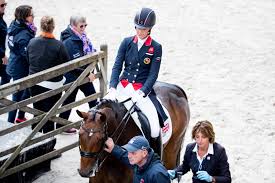 The most successful british dressage rider in the history of the sport and the winner of all major titles and world records in the sport, dujardin has been described as the most dominant dressage rider of her era. Charlotte Dujardin Stellungnahme Zu Blut Bei Freestyle Bei Der Europameisterschaft